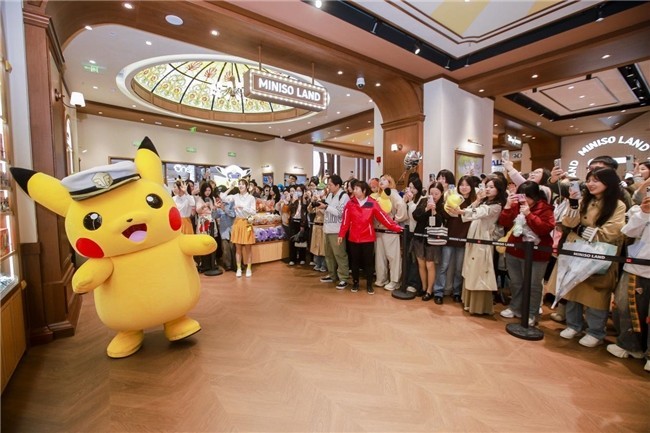 名创优品MINISO IP生态链加速全国覆盖:上海单店破亿到武汉双核布局