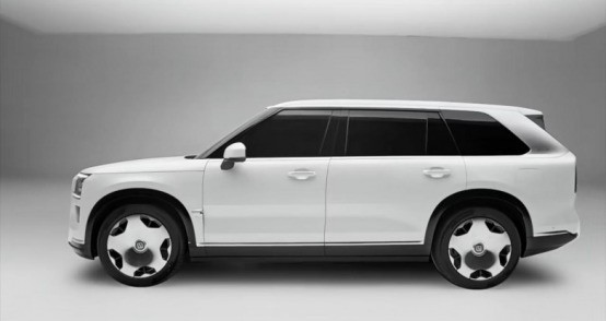 40�򼶴�ռ�ǿ����SUV�������˭������