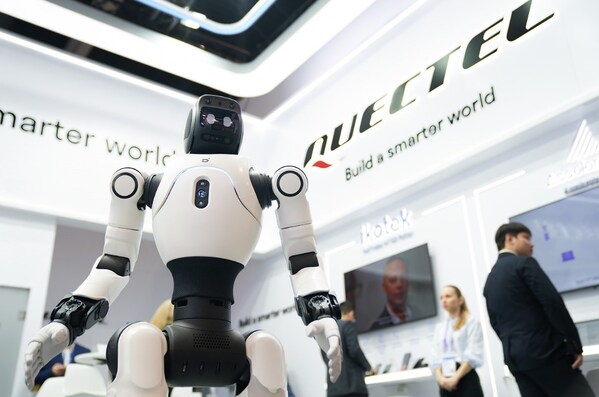 mwc2026 移远通信以稳定高效的连接方案,护航具身智能机器人远征全球