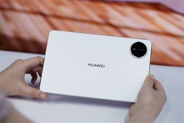 劲增 21%,华为蝉联中国平板市场第一,持续领跑市场