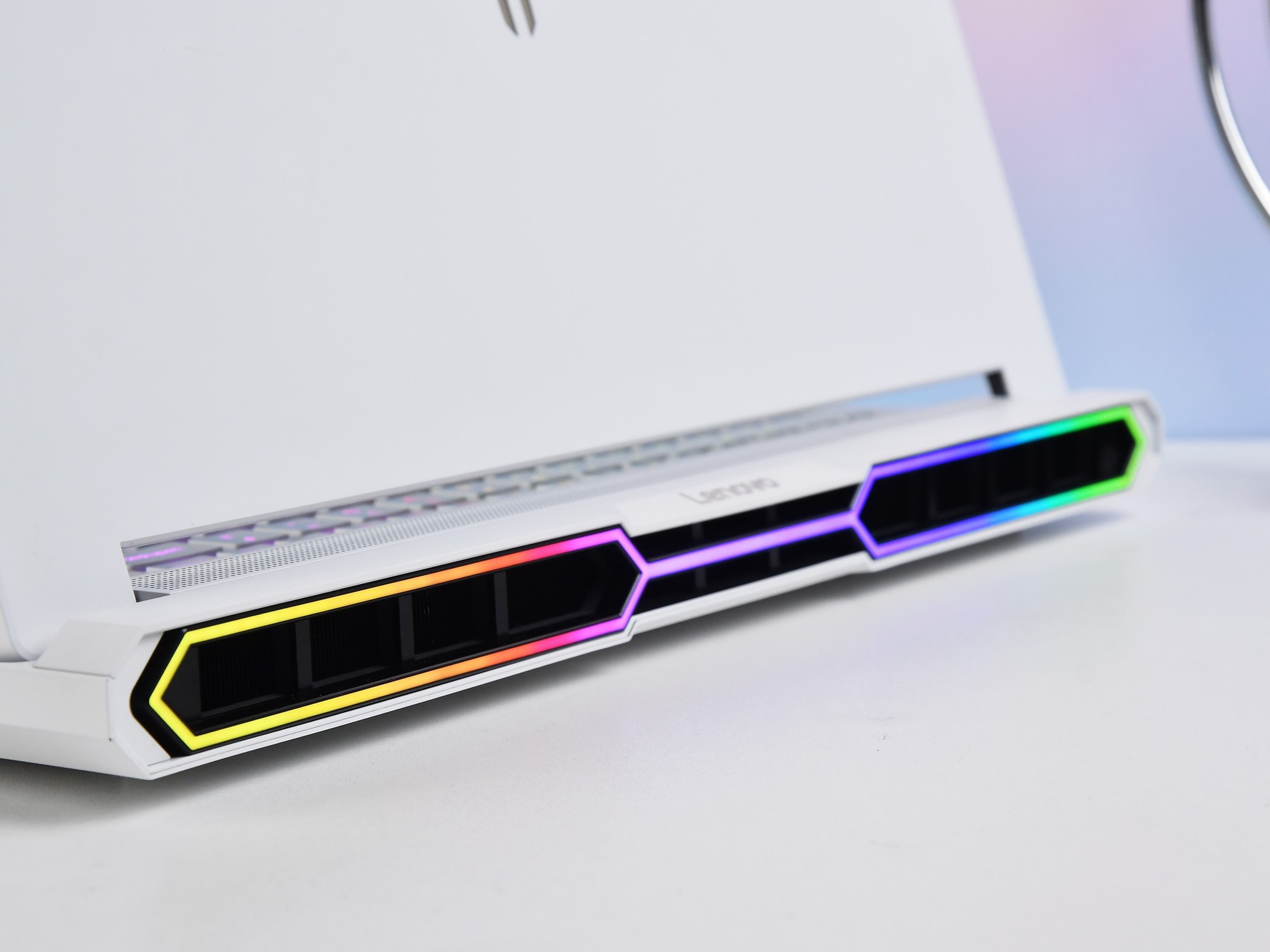 ��ֵ�������ͣ���ɫ��������Y9000P ����� AIԪ����������