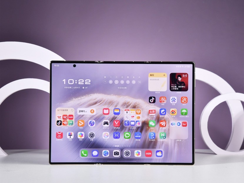 ��ΪMate XTs �Ƿ���ʦȫ�����⣺17999����iPhoneֵ��