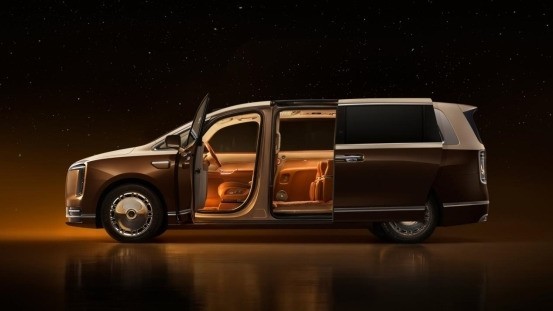 ����MPV�����ˣ����V800����ͳ��������һ������