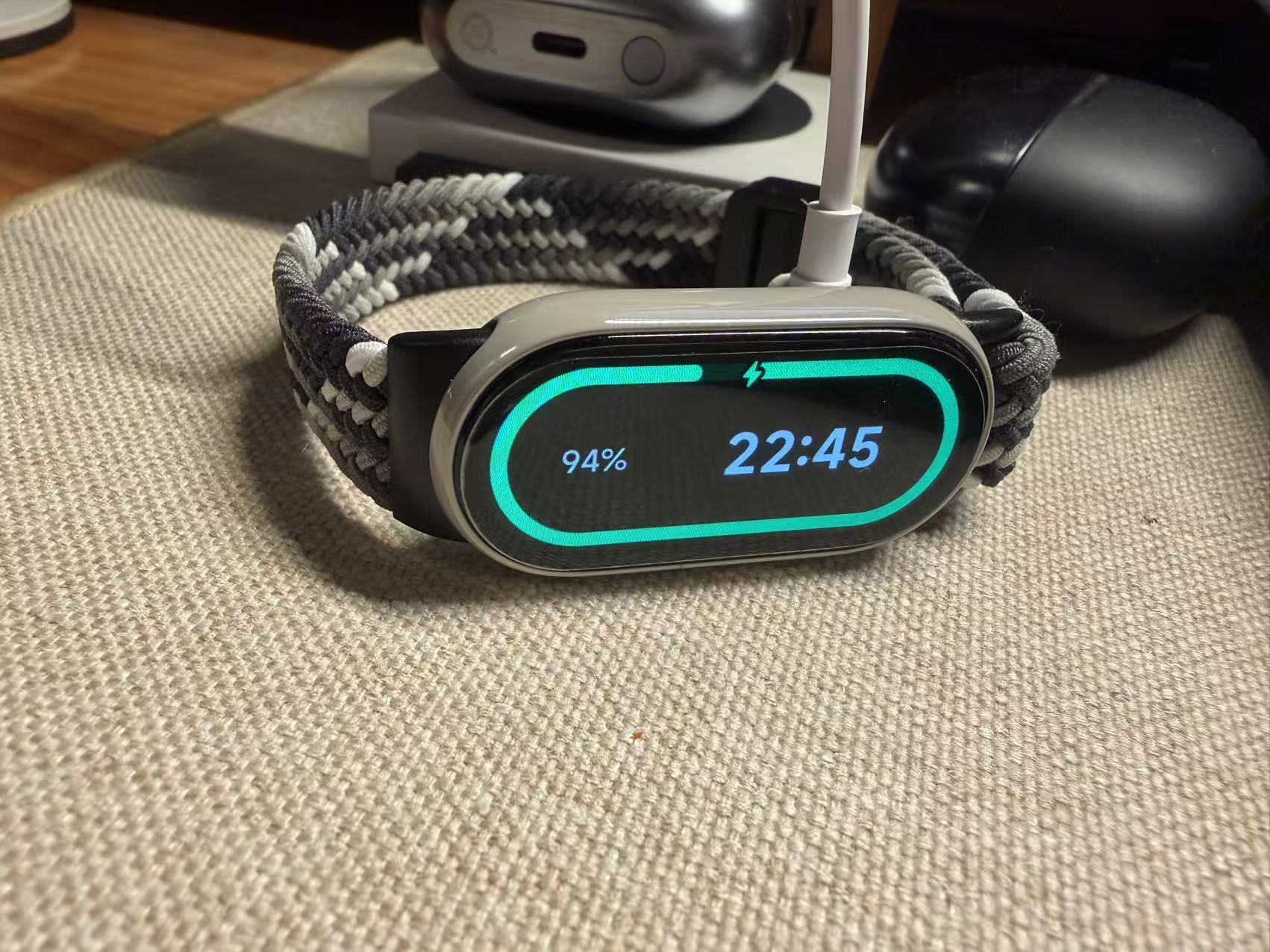 小米手环10陶瓷版评测:价格是手表零头,真能行?