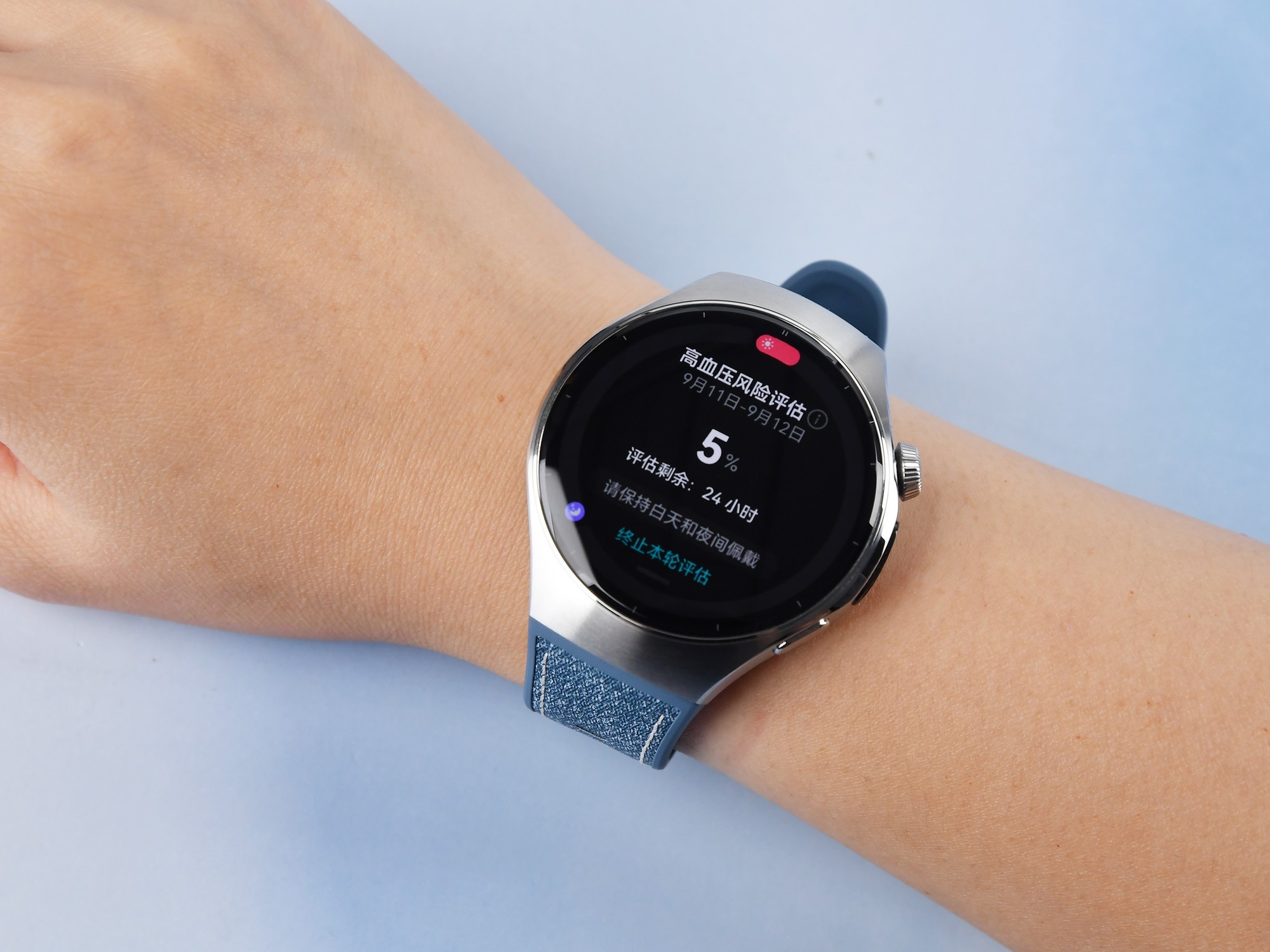 ��Ϊƻ���ֱ��۷�Ծ���˭�ܳư�2025�����ϿƼ�