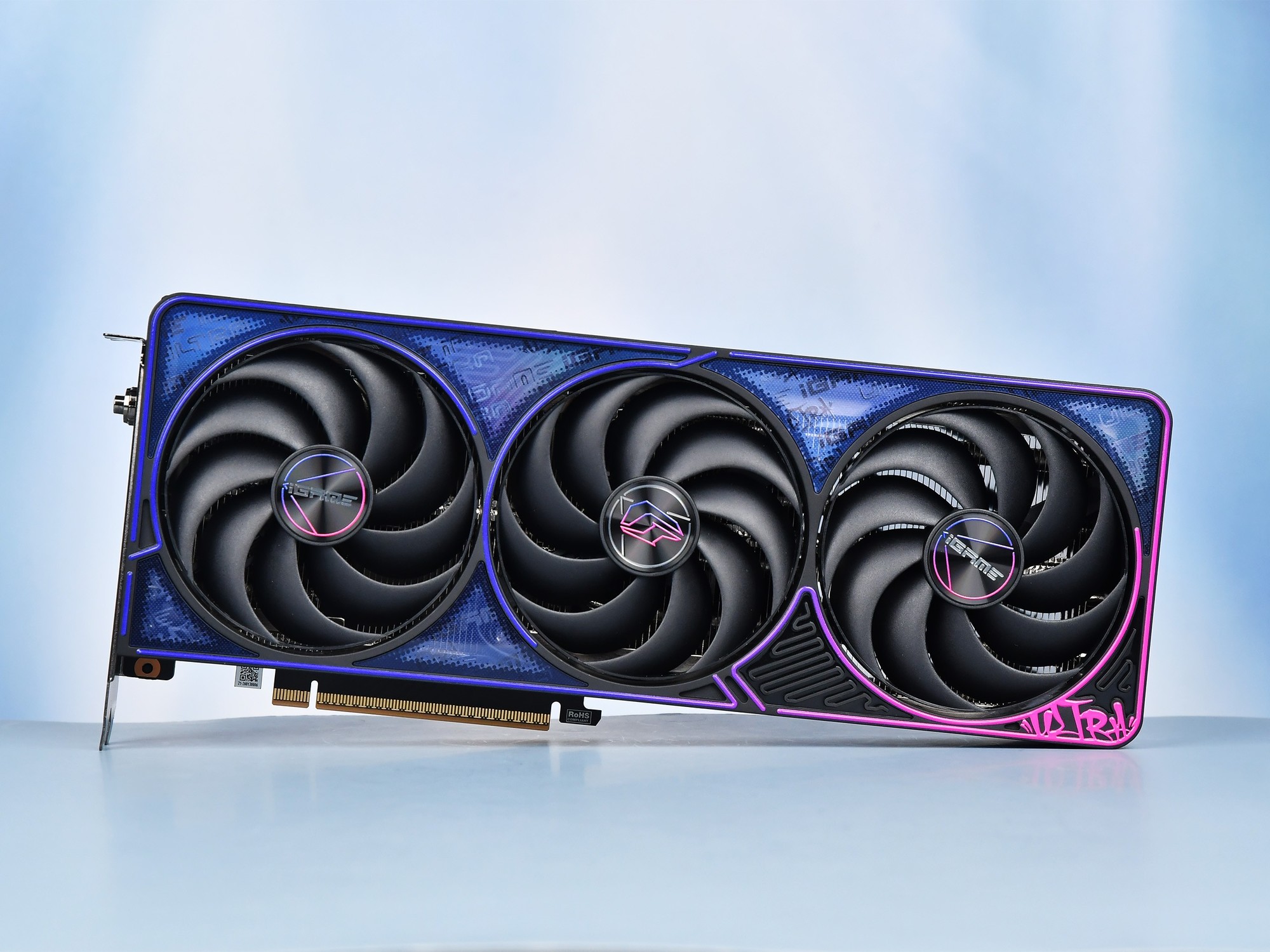 iGame GeForce RTX 5060 Ti Ultra OC 8GB显卡评测 DLSS 4破局2K体验