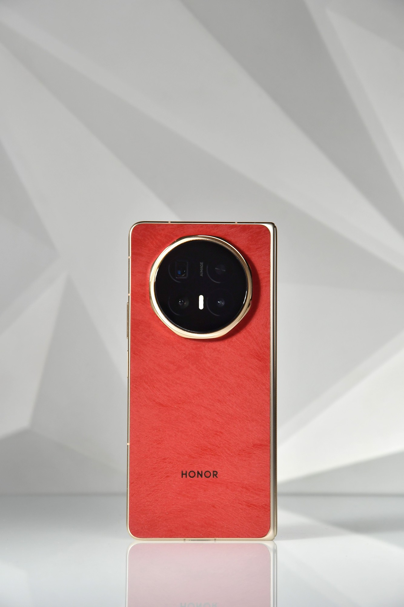 荣耀Magic V6评测:折叠大满贯轻薄破纪录