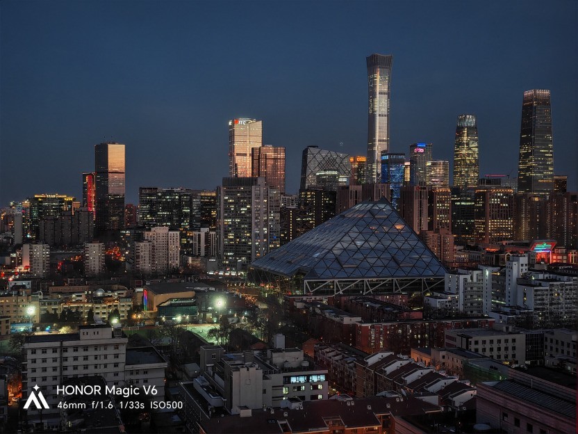 荣耀Magic V6评测:折叠大满贯轻薄破纪录