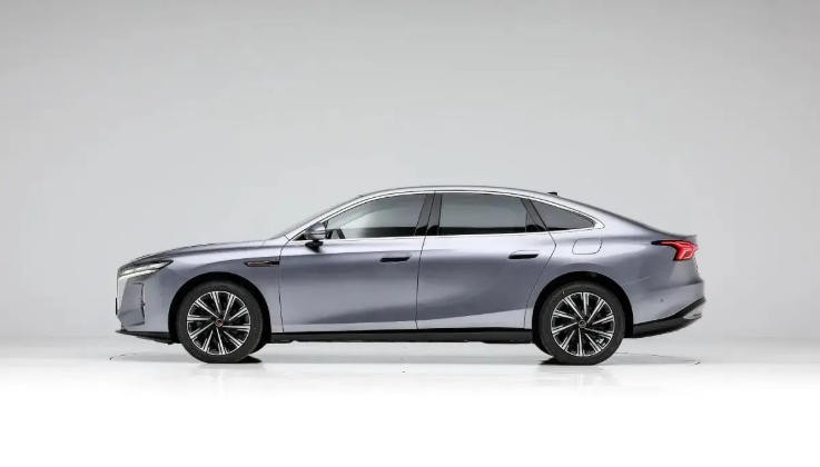 20�����Ҳ��γ�˭��ʡ�ͣ�ȫ�º���H7 PHEV����4.4L���ó��ɱ�����