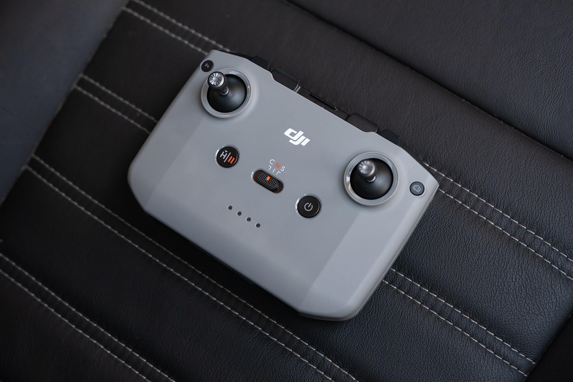 ��DJI Neo 2���⣺�������������ܿ��и��ġ���Ӱʦ��