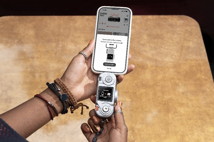 ��ʿinstaxPal 2& instax Link WIDE 2��Ʒ���У������뾵����г�Ƭ