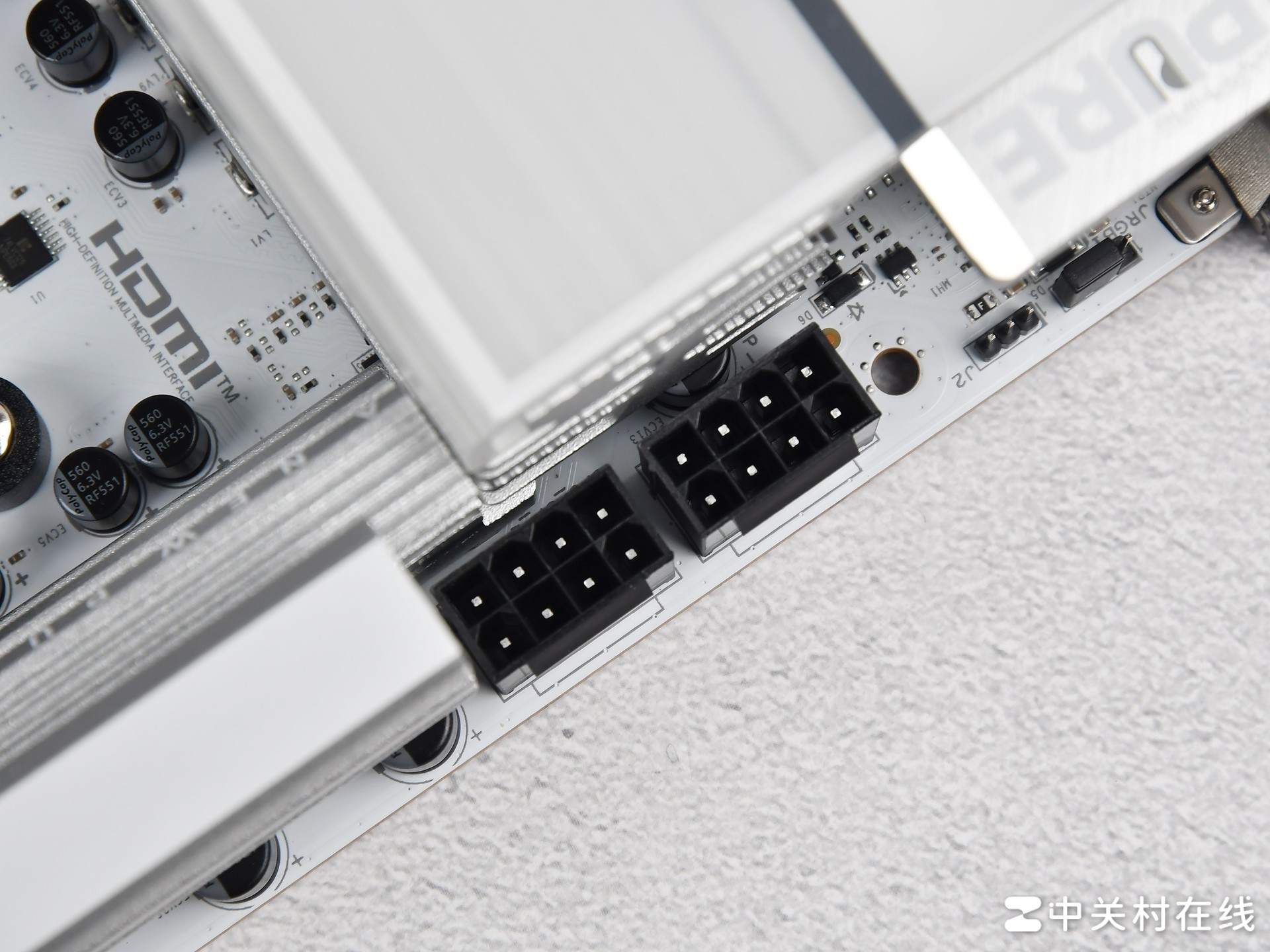 蓝宝石PURE 极地 X870A WIFI7主板评测 纯白配色 跑满X3D