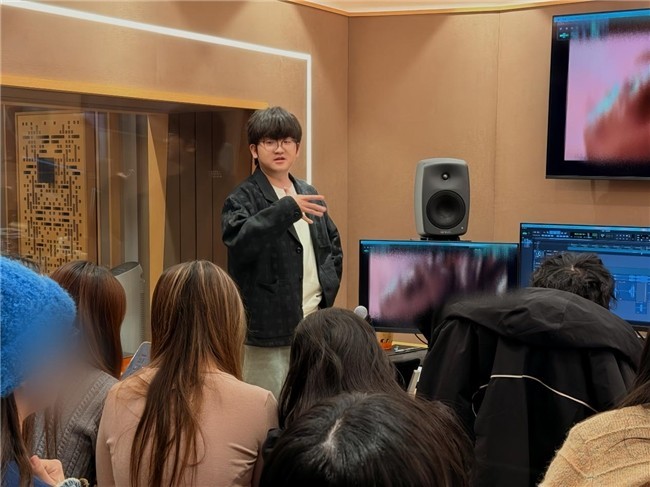 ��ҵ�۲죺������ҵרҵ��������ʵս���˲���������ҵ��չ��������