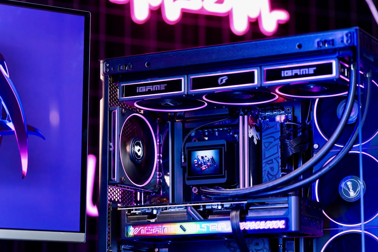 618��ҹ������iGame Ultra��ɫ�����׼�һվʽ����װ����������