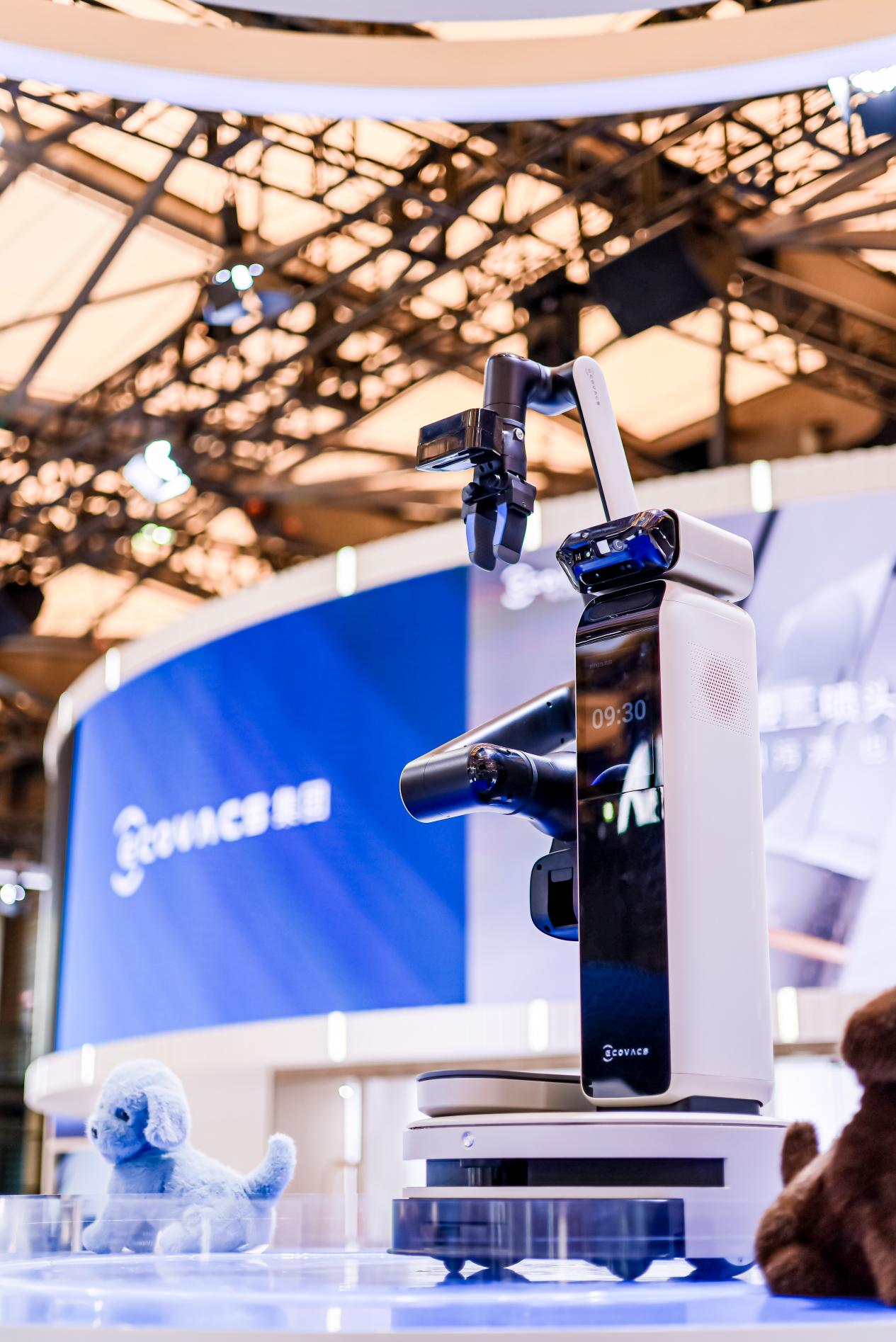 具身智能元年启幕:AWE2026看科沃斯的战略跃迁