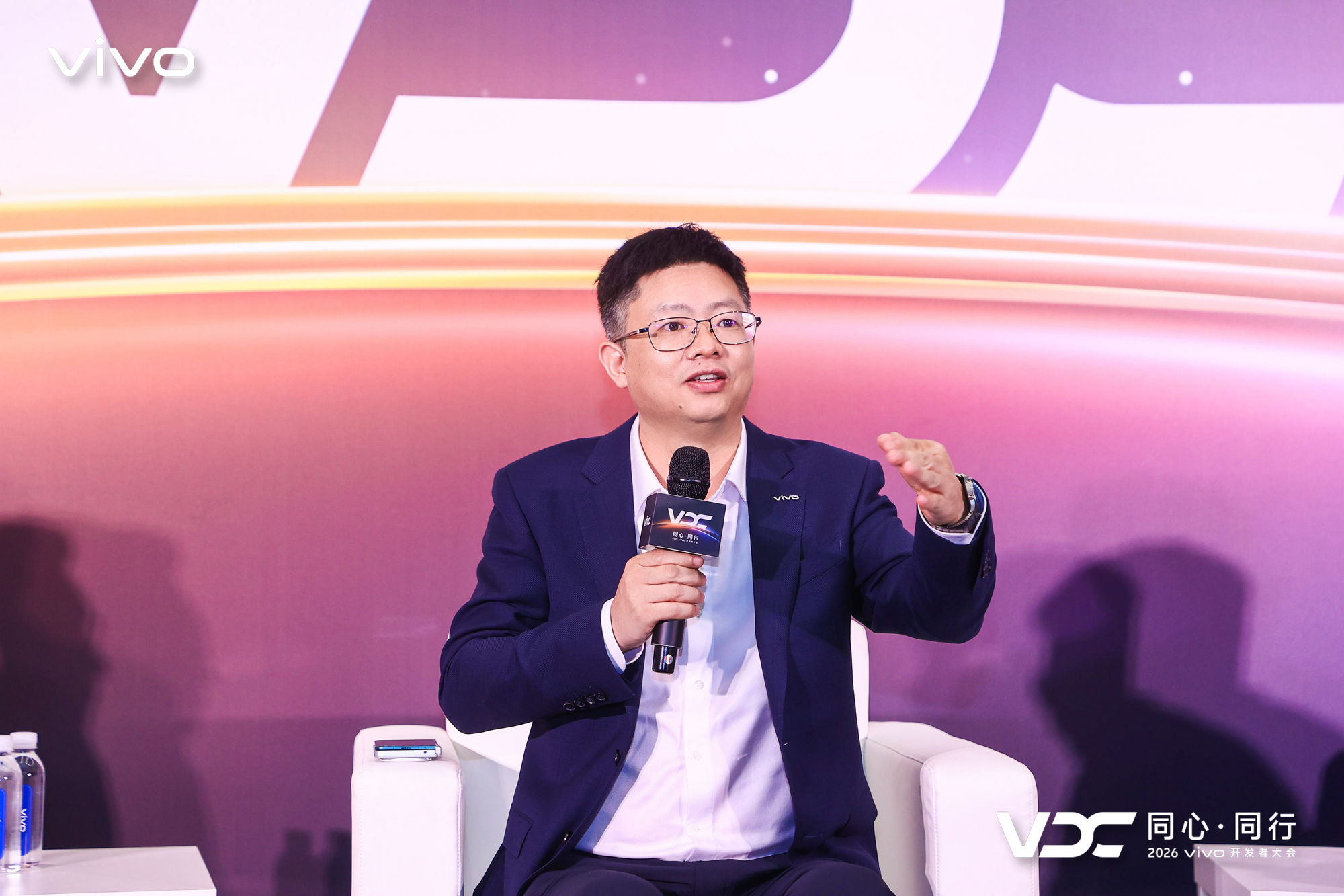 vivo开发者大会群访实录：大模型够不够用？真正限制你的是想象力