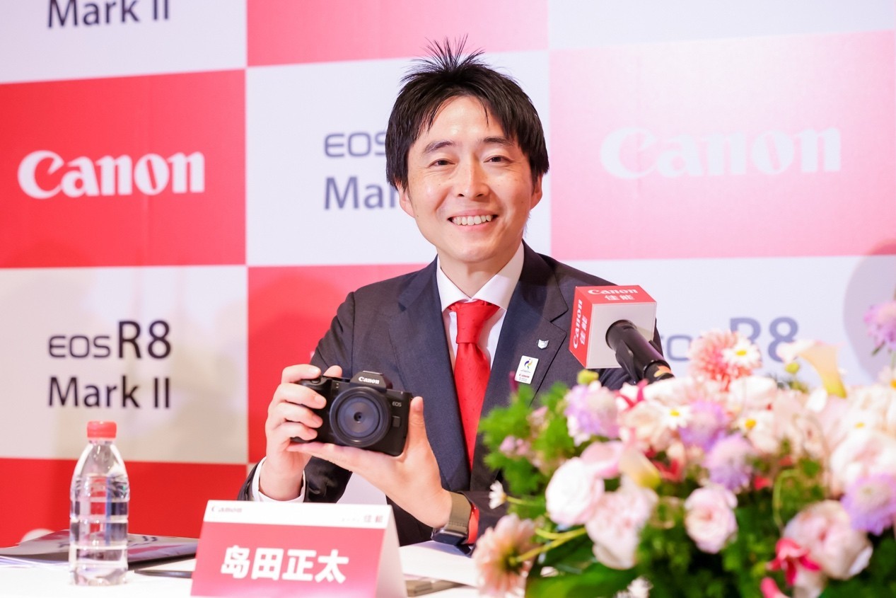 ����EOSR8 Mark II��̸�����ȡ�Ծ��䣬�����հḴ�Ż�