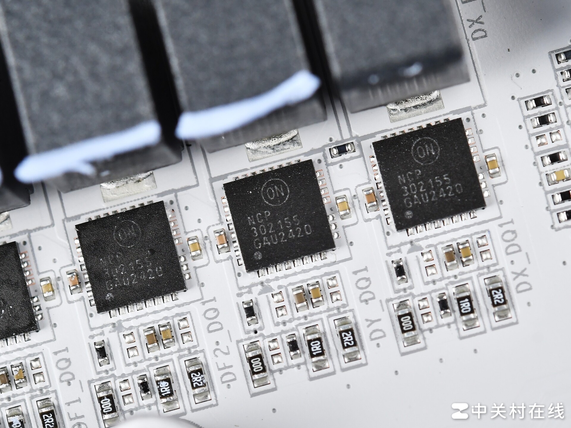 白色M板表现全能 技嘉冰雕Z890M主板评测