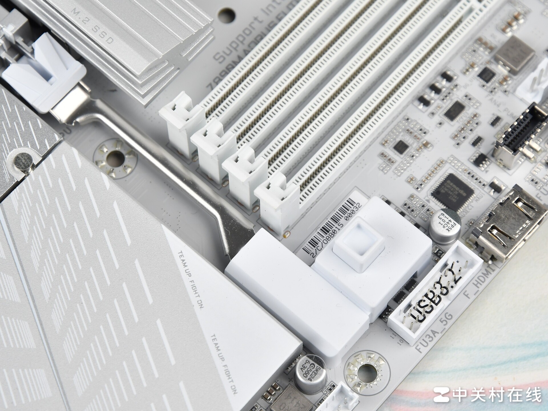 白色M板表现全能 技嘉冰雕Z890M主板评测