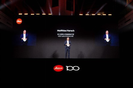 �����ͼ�֤�ߣ����⿨�����й��� �����⿨����չ�����Ϻ�¡�ؽ�Ļ