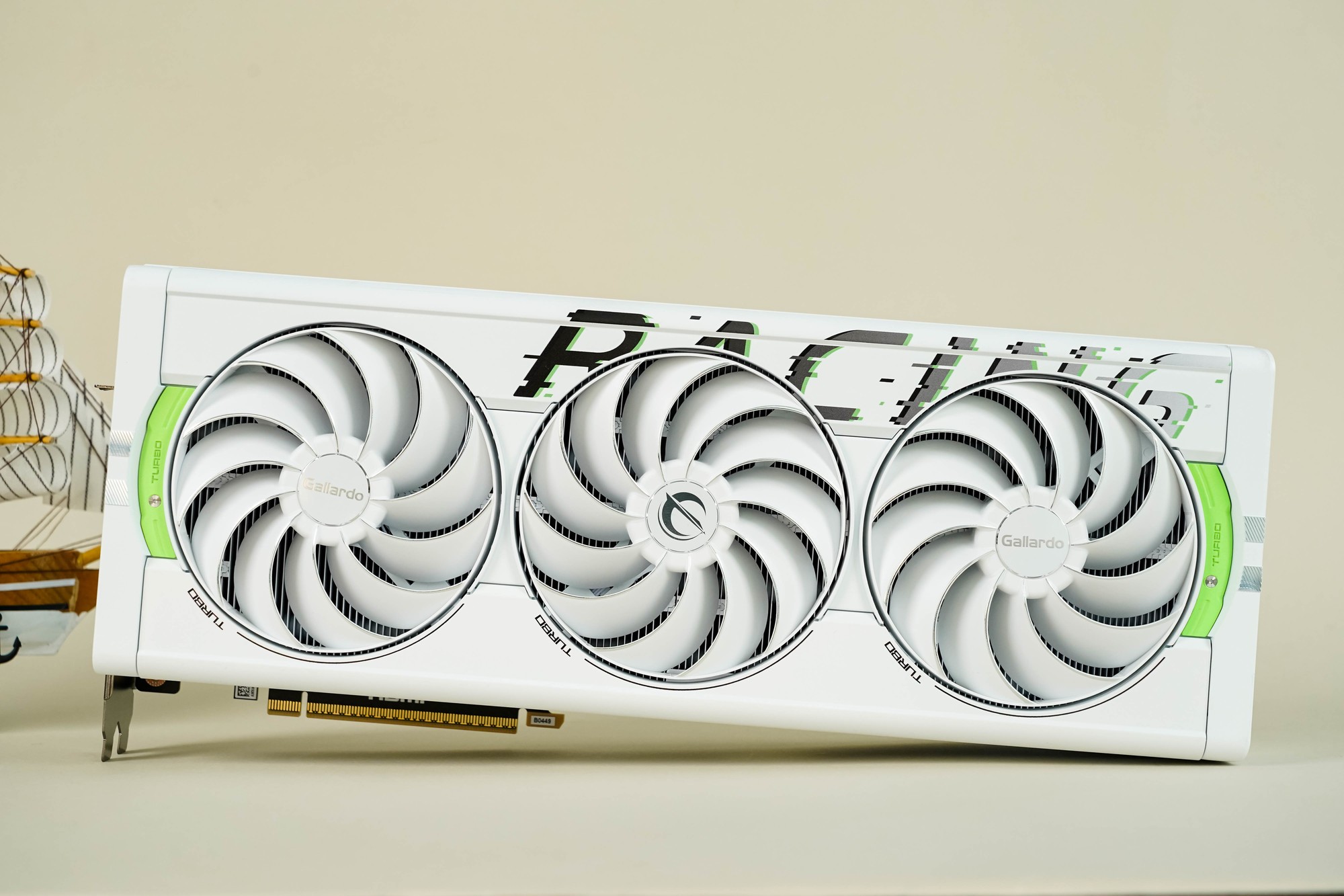  ǽGeForce RTX 5090 D v2 OC Ȼ콢Ϸ飡