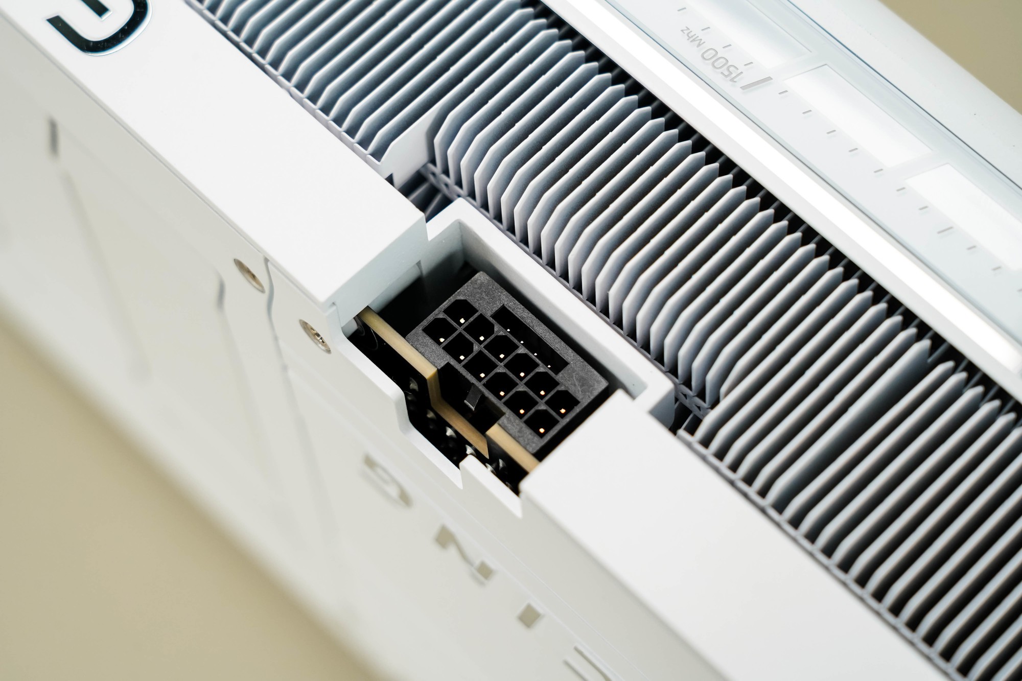  ǽGeForce RTX 5090 D v2 OC Ȼ콢Ϸ飡