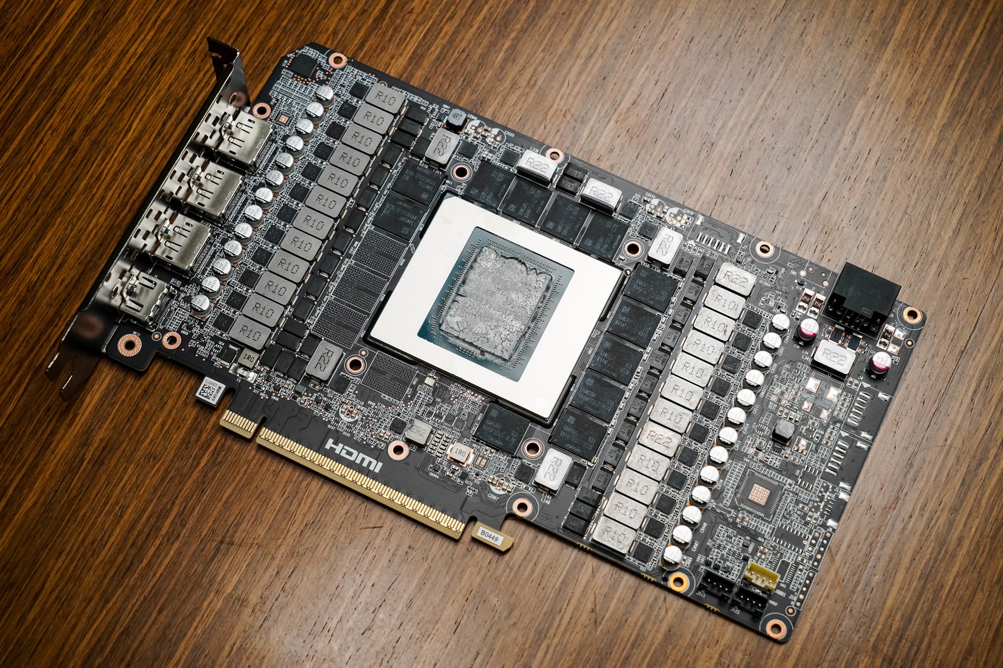  ǽGeForce RTX 5090 D v2 OC Ȼ콢Ϸ飡