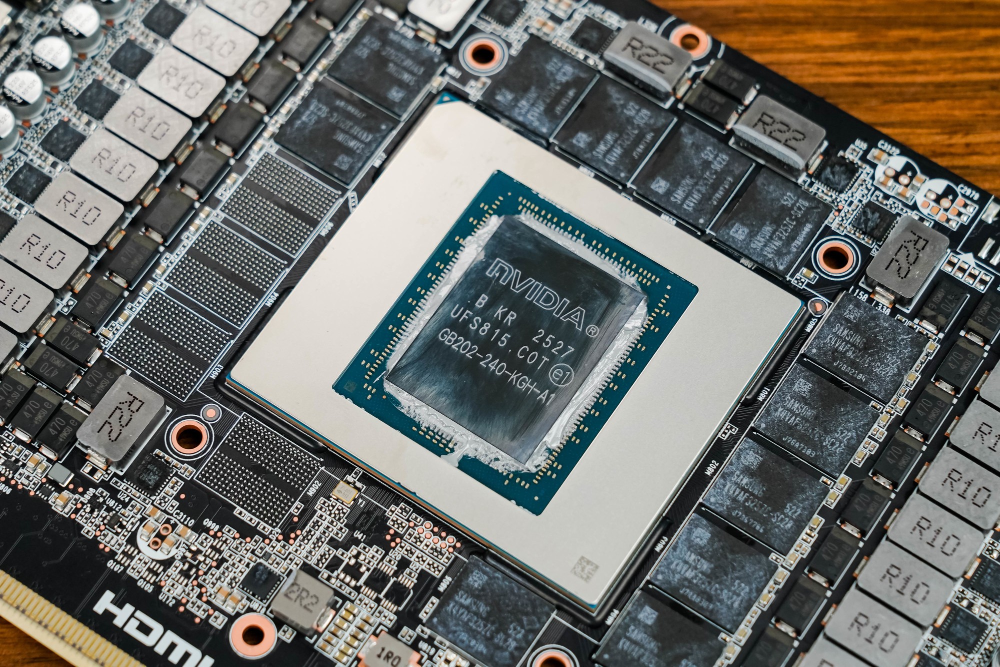  ǽGeForce RTX 5090 D v2 OC Ȼ콢Ϸ飡