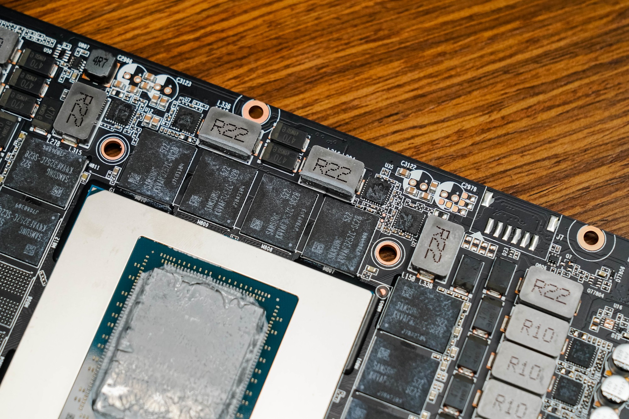  ǽGeForce RTX 5090 D v2 OC Ȼ콢Ϸ飡