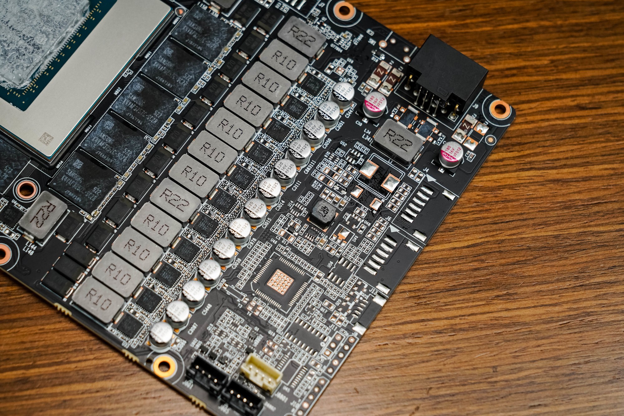  ǽGeForce RTX 5090 D v2 OC Ȼ콢Ϸ飡