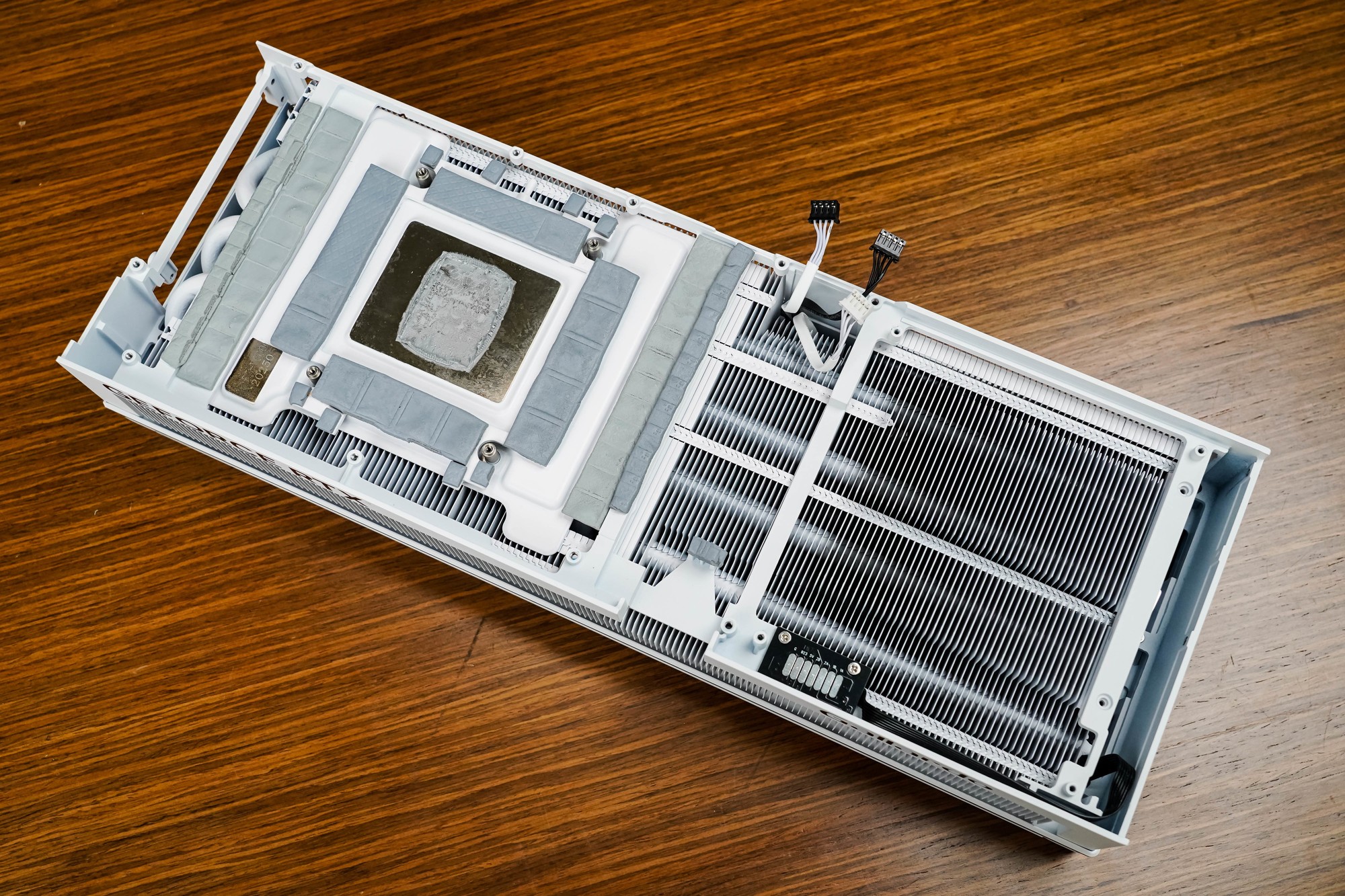  ǽGeForce RTX 5090 D v2 OC Ȼ콢Ϸ飡