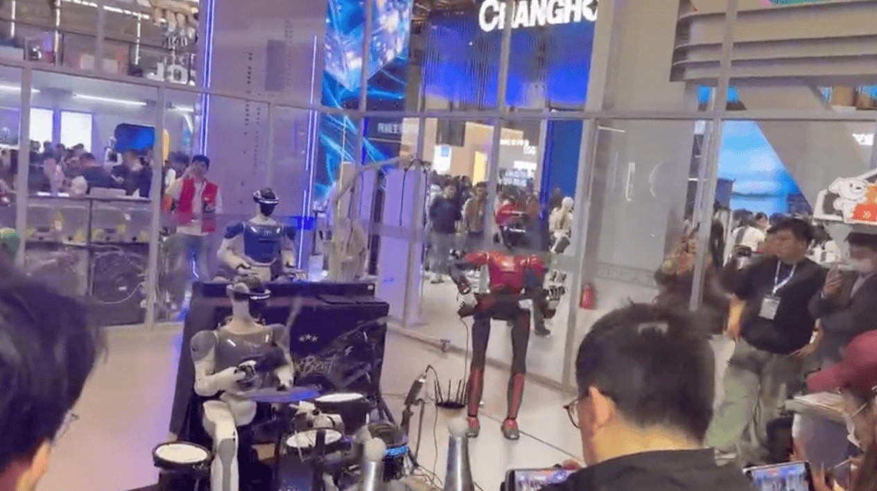 AWE 2026不只有家电新品，京东展区机器人乐队也成看点
