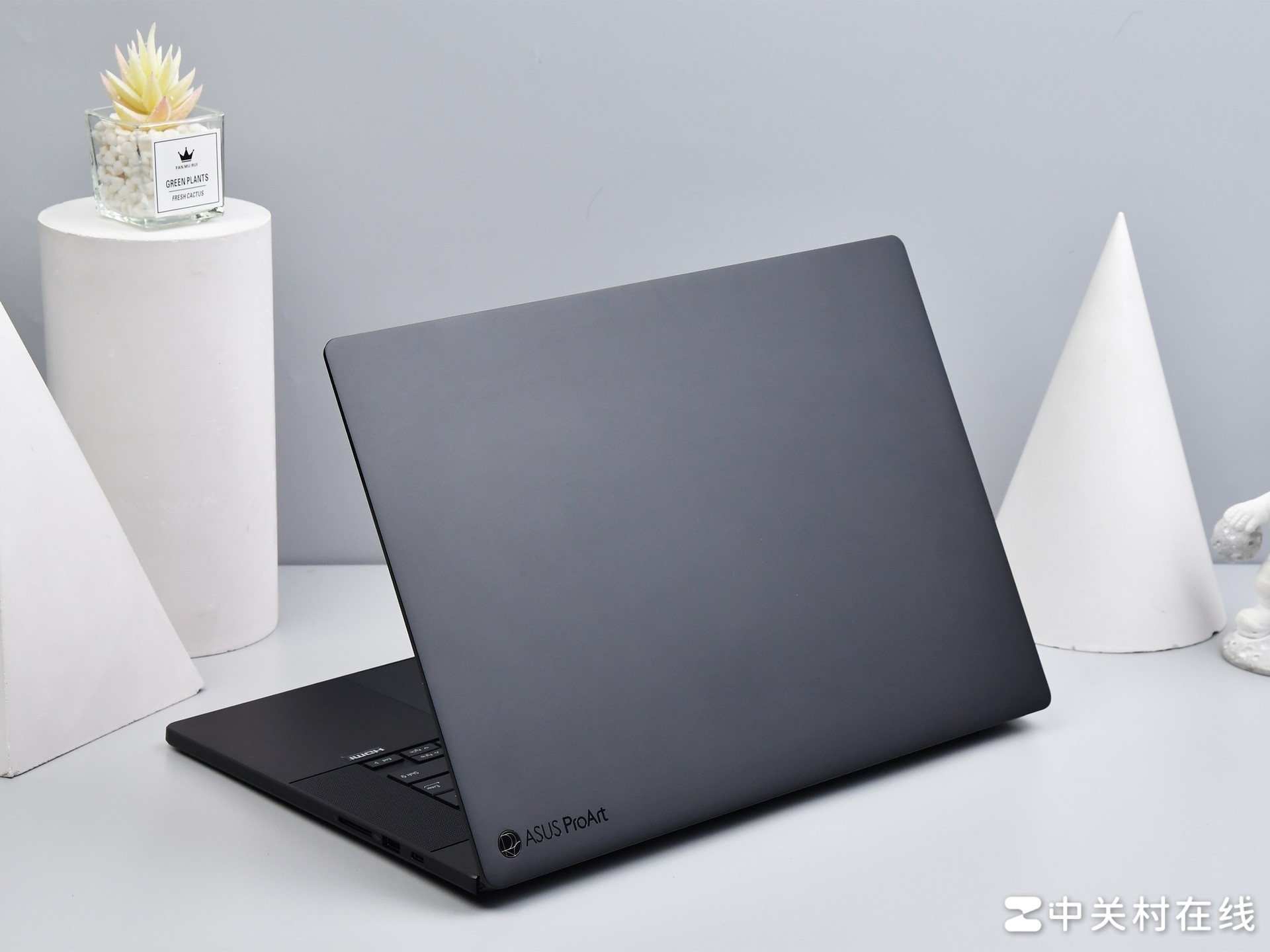 ��ѧ��װ���������������ߵ�����֮ѡ����˶ProArt �� 16רҵ������