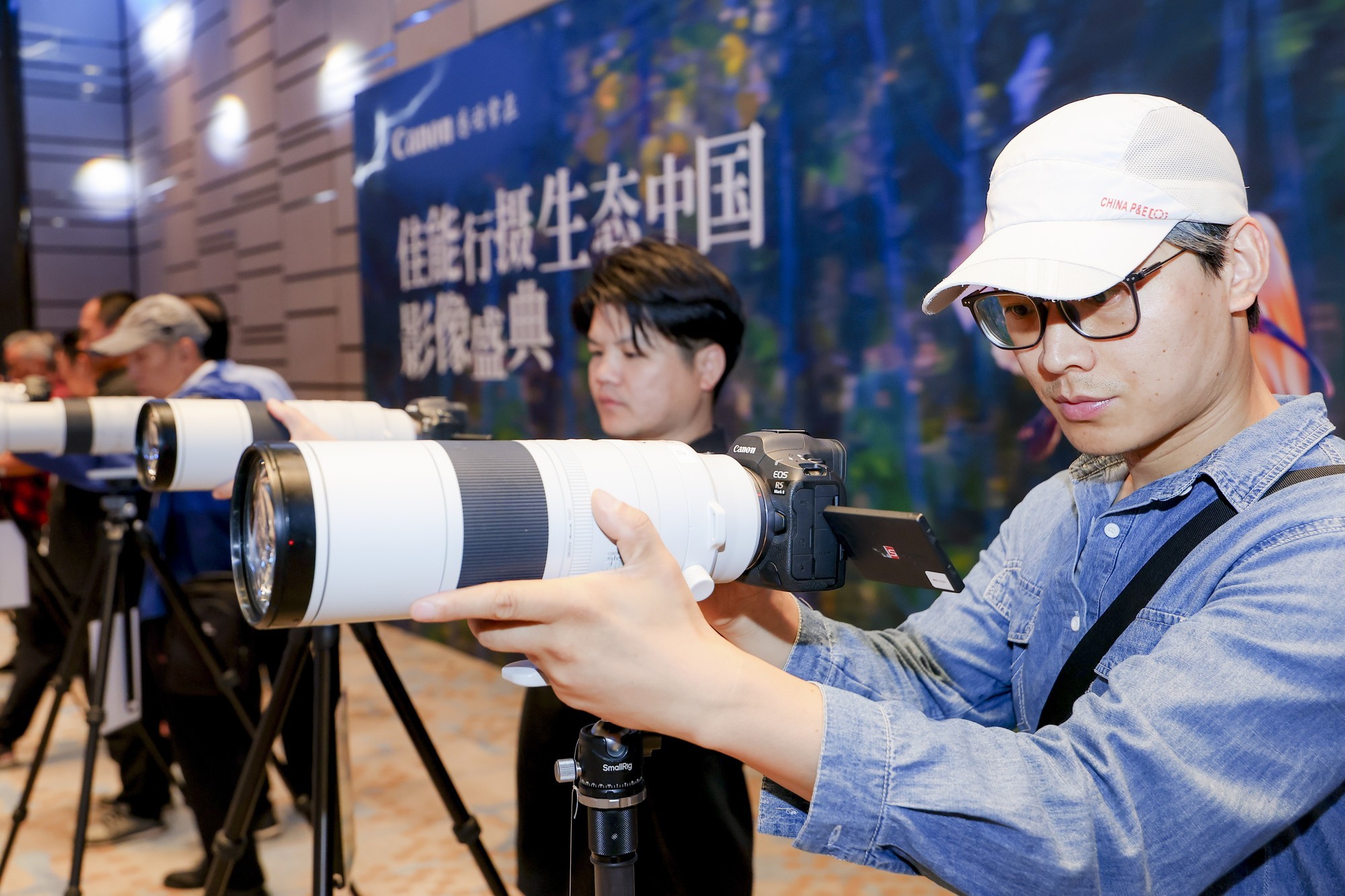 佳能行摄生态中国影像盛典暨鸟者边缘摄影艺术展在京举办