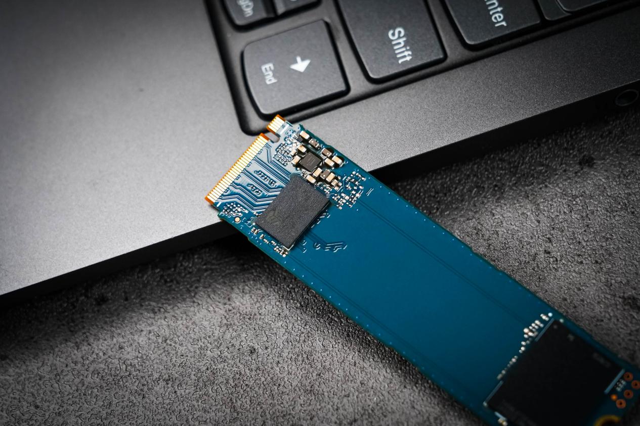 ����EXCERIA BASIC SF10���⣺������˫ʮ�����ʺ����ֵĵ͹���֮ѡ