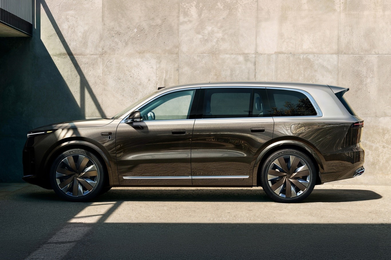 40���д���SUV�Ƽ� ε��ES8/�ʽ�M8/����L9/�Ǽ�LS9����