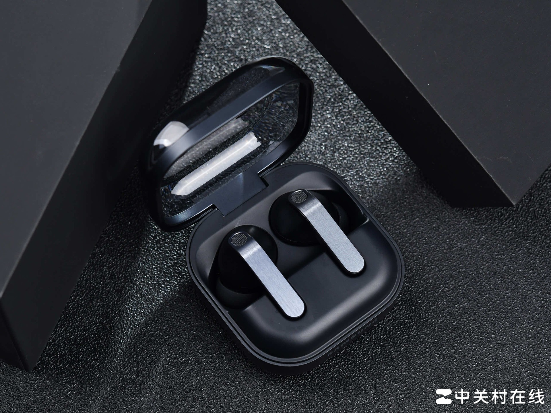 һ�������������콢TWS������ Galaxy Buds 4 Pro���ֿ���