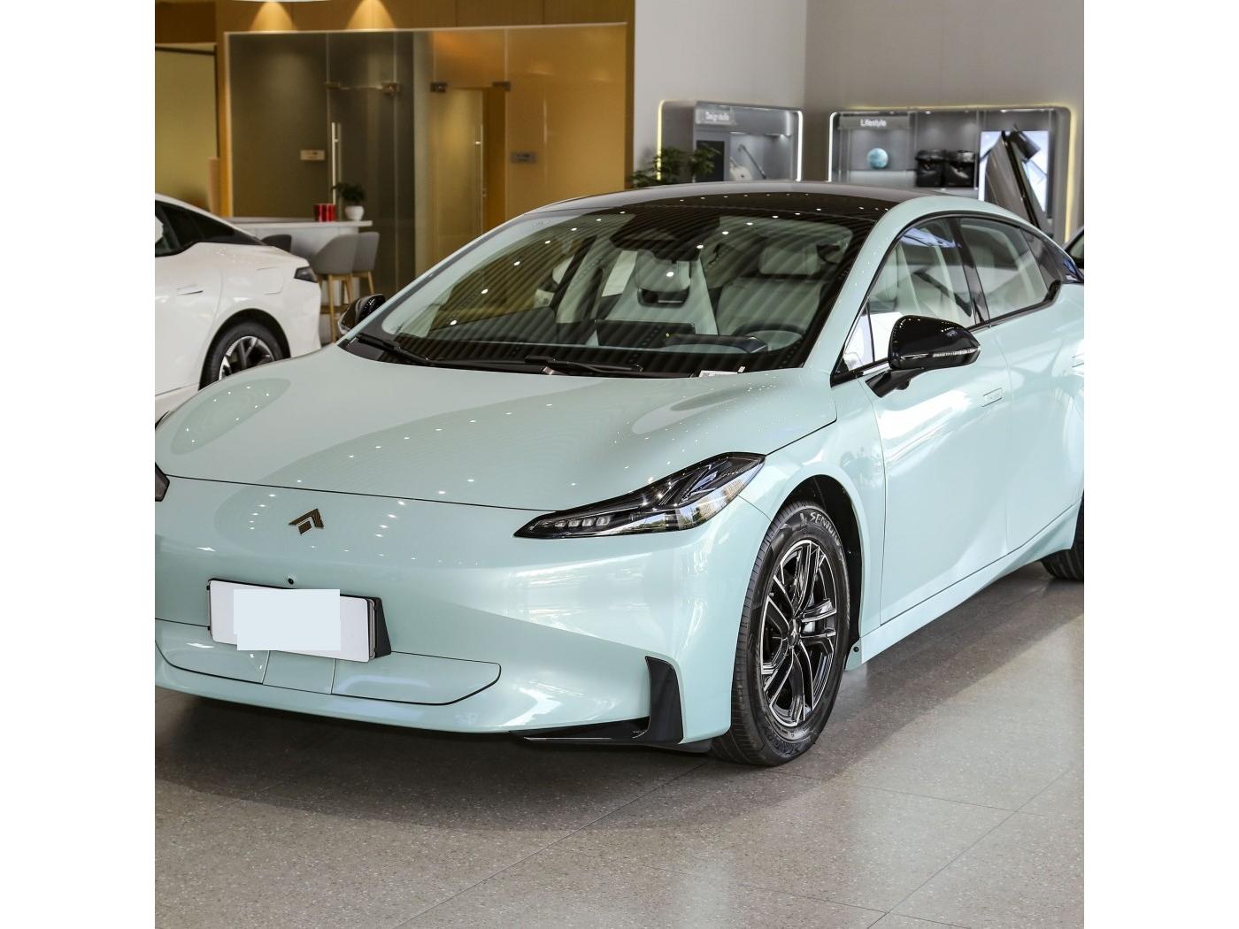 四十大满贯!五款40万内中大型三厢轿车实力对比