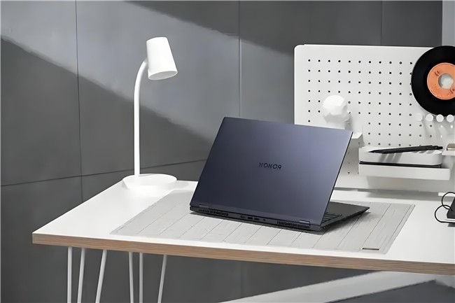 20256000ԪϷƼMagicBook Pro 16ƾʲôӱ