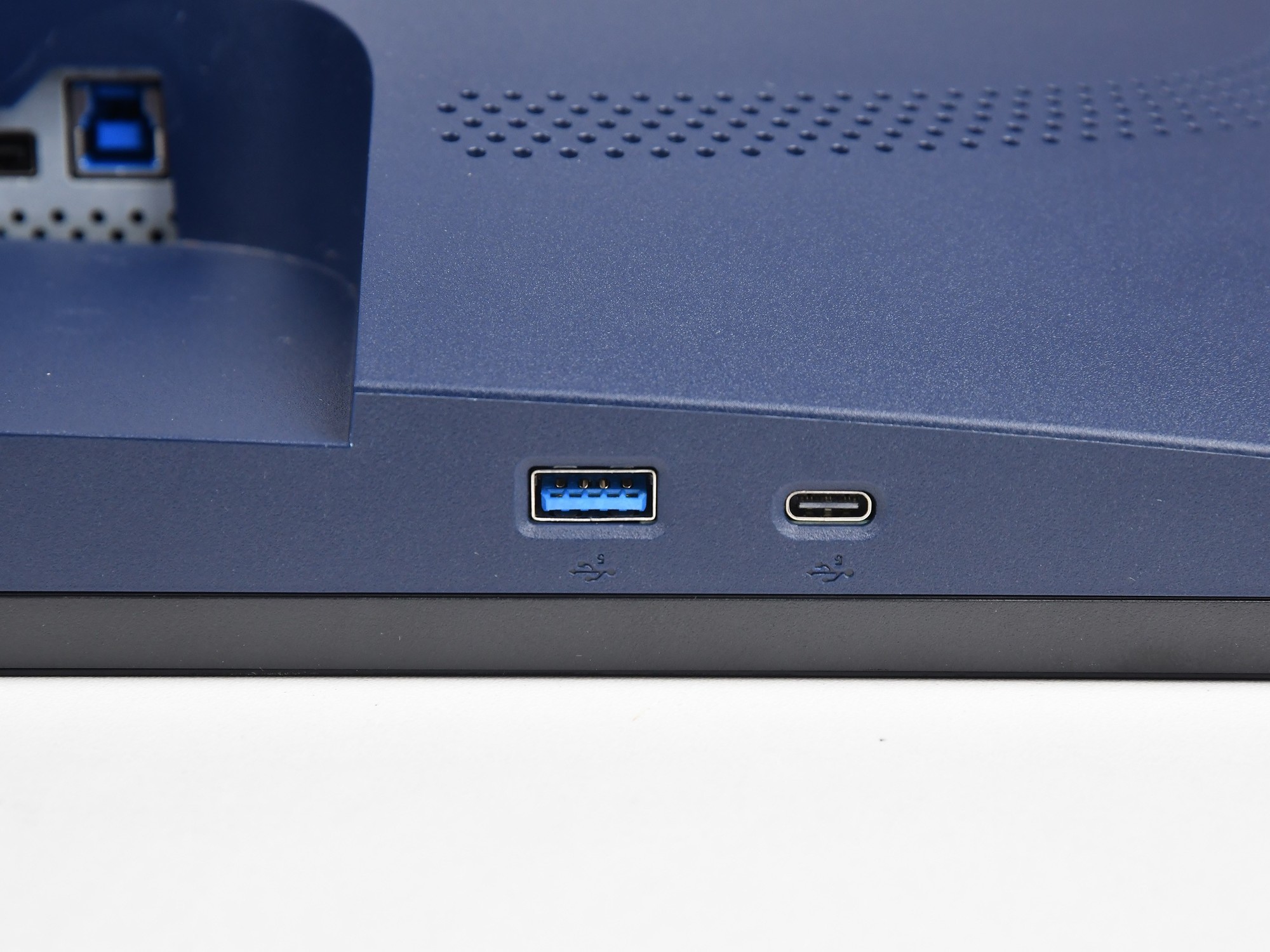 ϵ Area-51AW2725DϷ飿