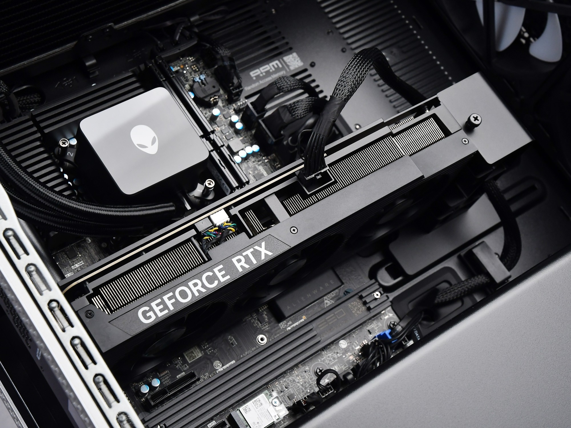 ϵ Area-51AW2725DϷ飿