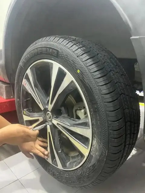 哪里换轮胎比较便宜又安全 ChMkLWlBrGCIVFtUAAESysmJ9DUAAGzQgLVbLcAARLi401.jpg