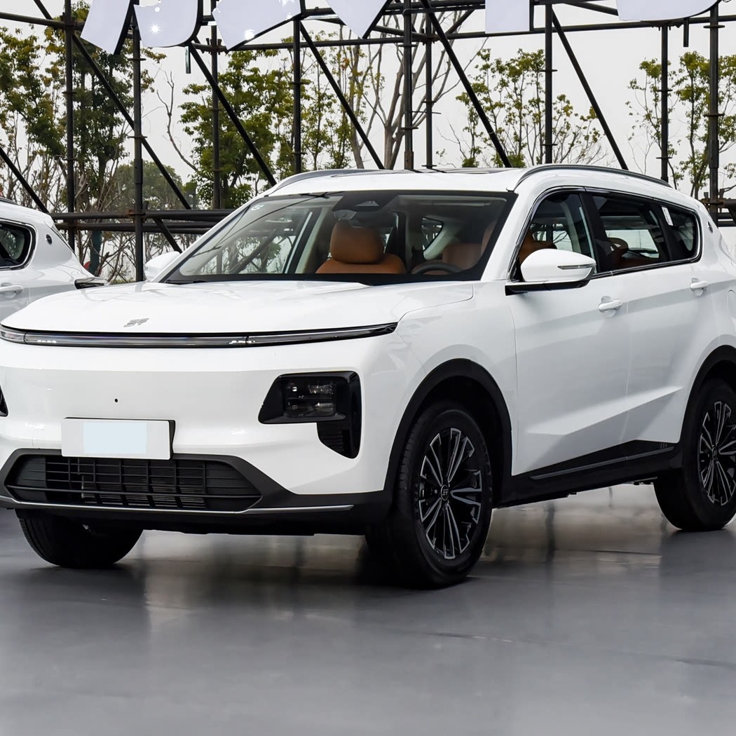 20万内三款插混SUV硬碰硬:谁才是年轻人的第一台智能出行利器?