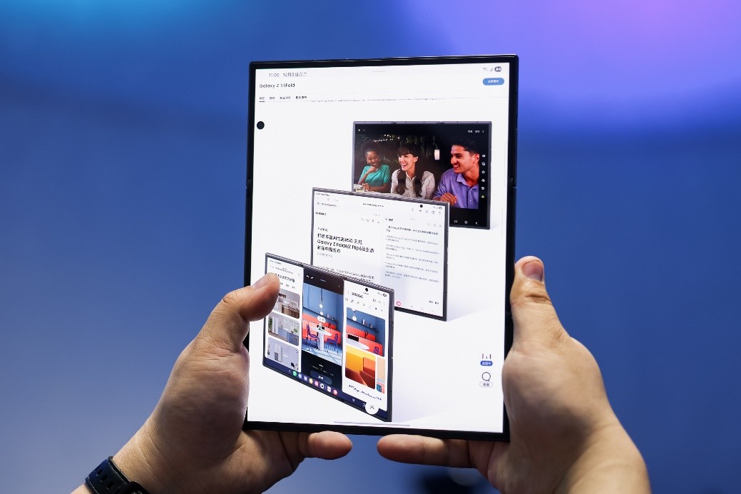 轻松实现PC级体验 三星Galaxy Z TriFold是你手中的便携式工作站