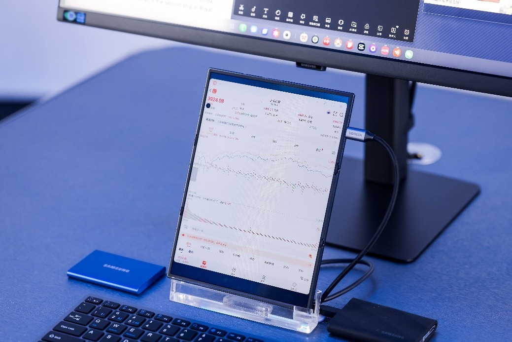 轻松实现PC级体验 三星Galaxy Z TriFold是你手中的便携式工作站