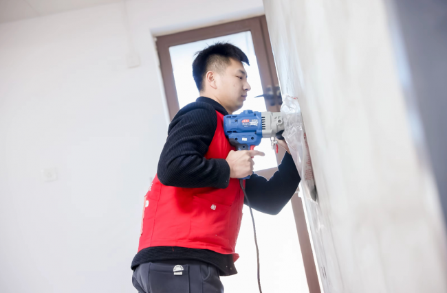 送货、拆旧、安装各唱各戏?京东“送装一体”让家电以旧换新一次上门全搞定