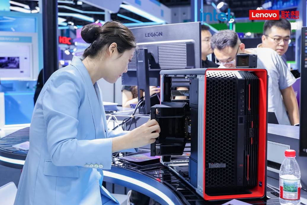 联想混合式 AI 登陆 2026 云栖大会,政企全栈产品矩阵加速 Token 经济落地
