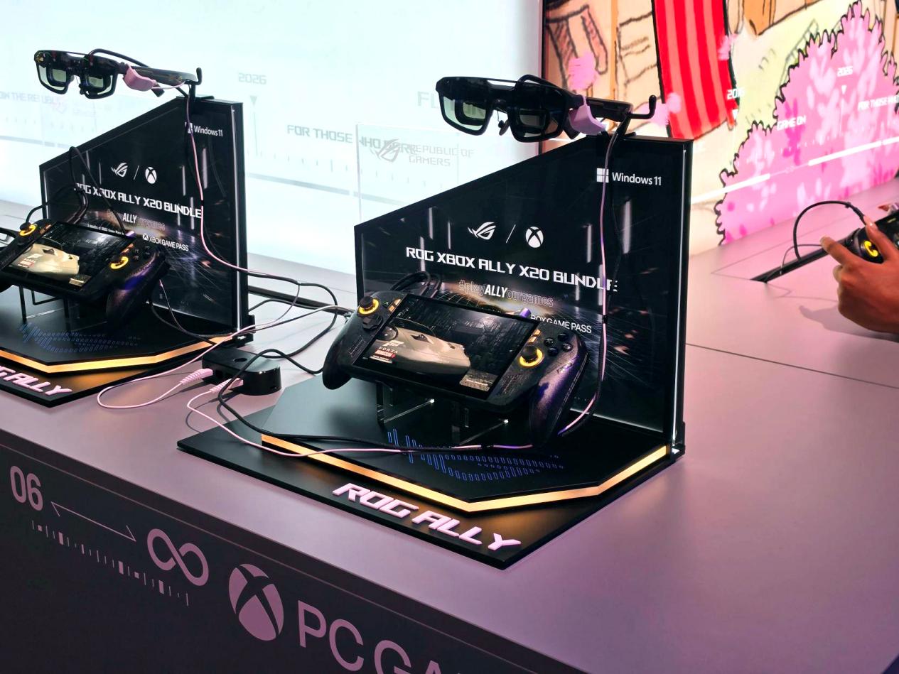 �����޶�������Ϯ��ROG XBOX�ƻ�X 20�����9��25�տ���ԤԼ