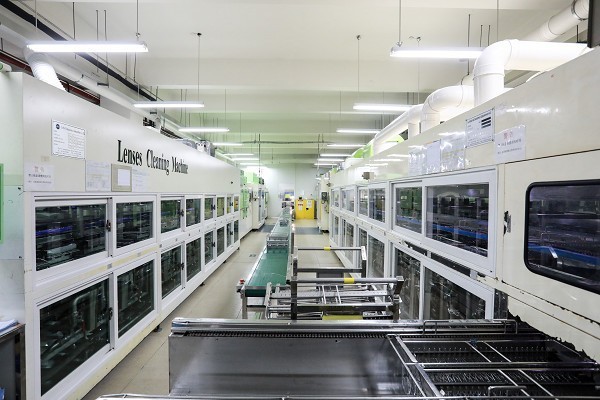 从“细节基因”到全球标杆：大田大明光学的“毫厘哲学”