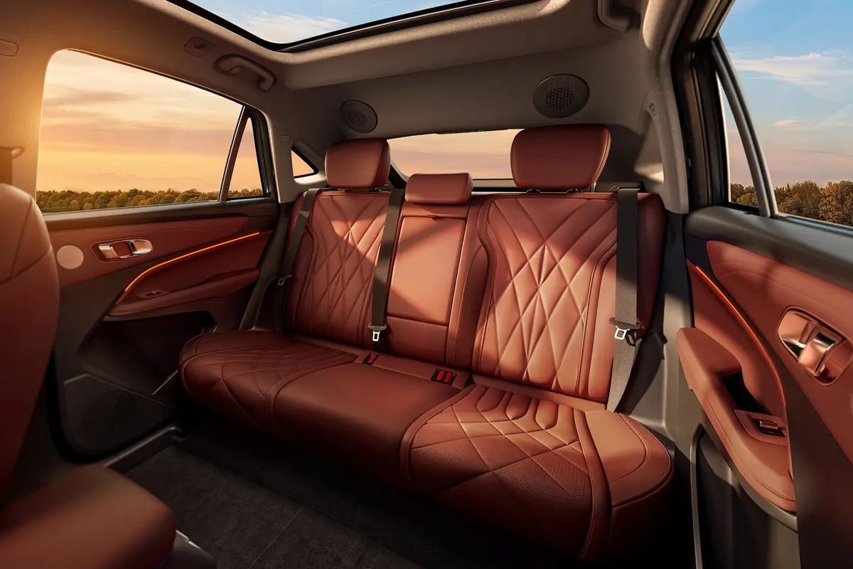 ������ԽREV����Ԥ�� Ԥ�ۼ�12.79��Ԫ�� ��������375km